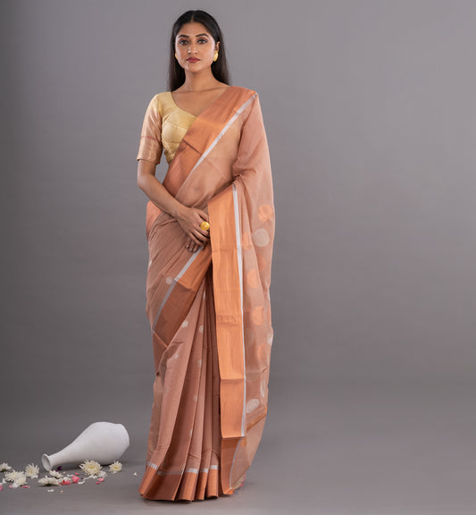 Exquisite Peach Cotton Silk Handloom Saree