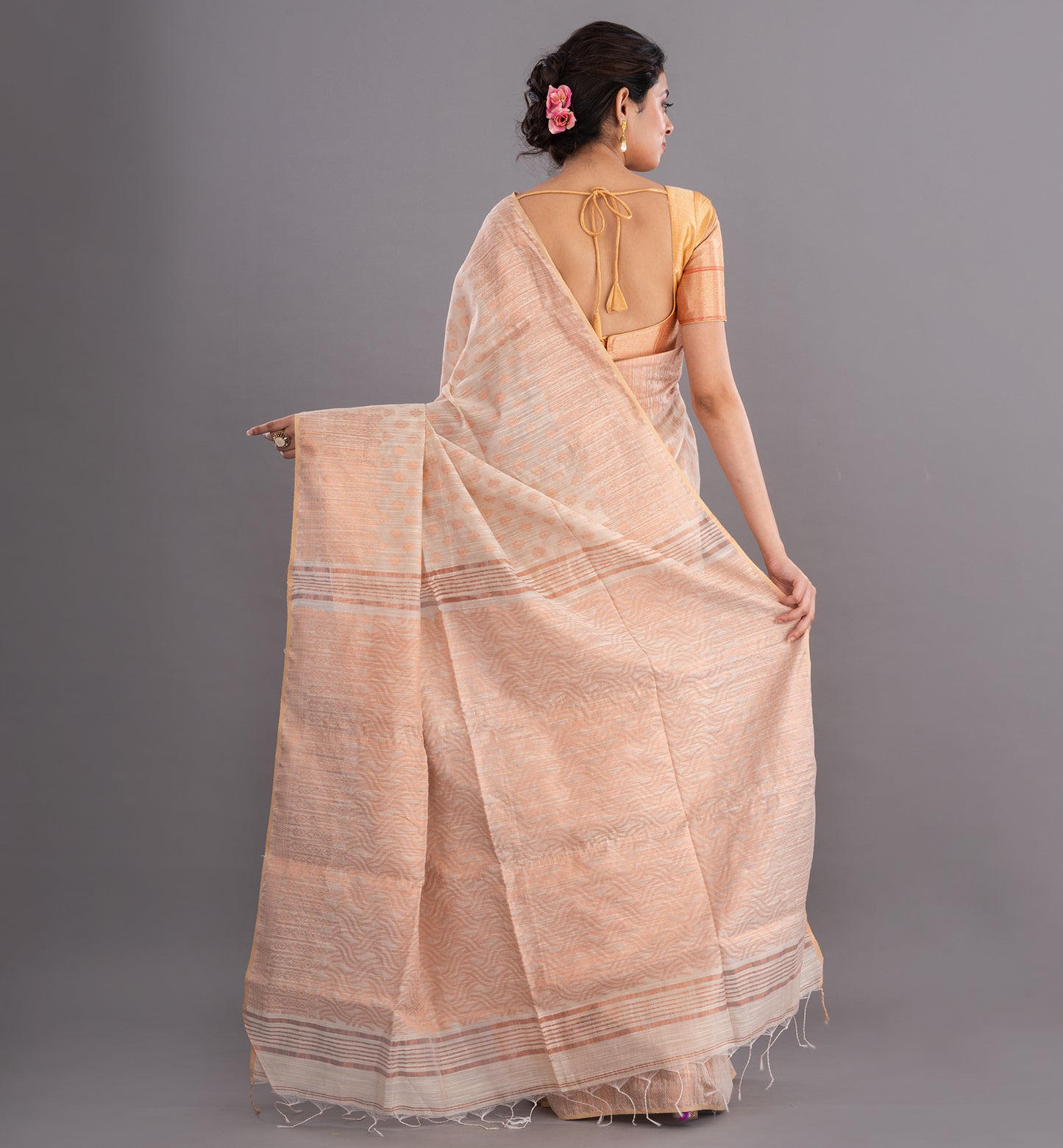 Elegant Peach Handloom Cotton Saree