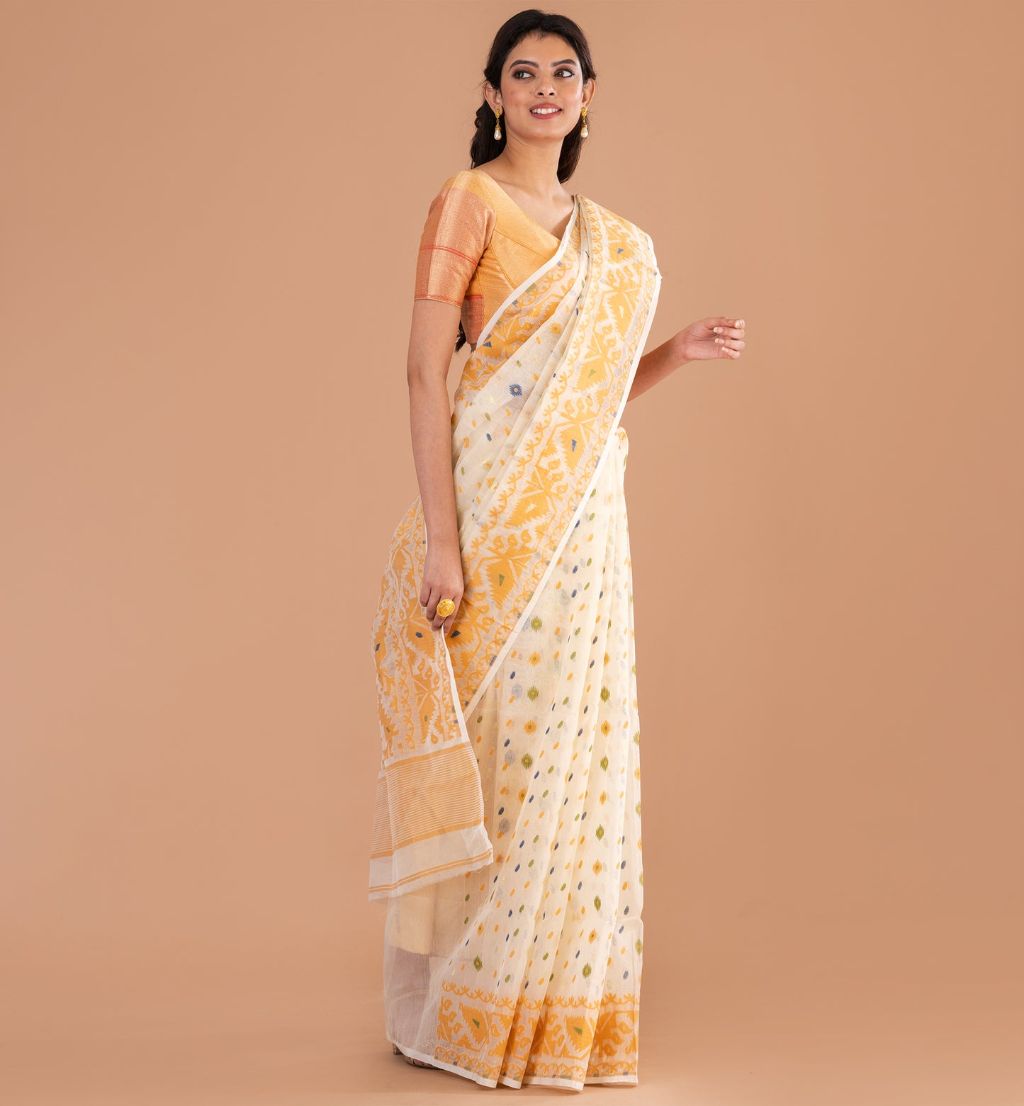 Graceful Off-White Jamdani Cotton Saree